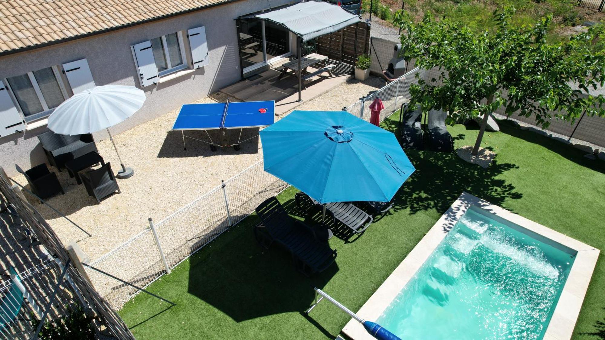 En Ardeche, Gite L'Odyssee Climatise Avec Sa Piscine Privee Et Chauffee Жуайёз Экстерьер фото